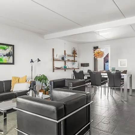 Hugo - 2-5km From The Sea By Interhome شقة