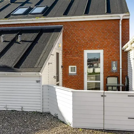 Hugo - 2-5km From The Sea By Interhome شقة *